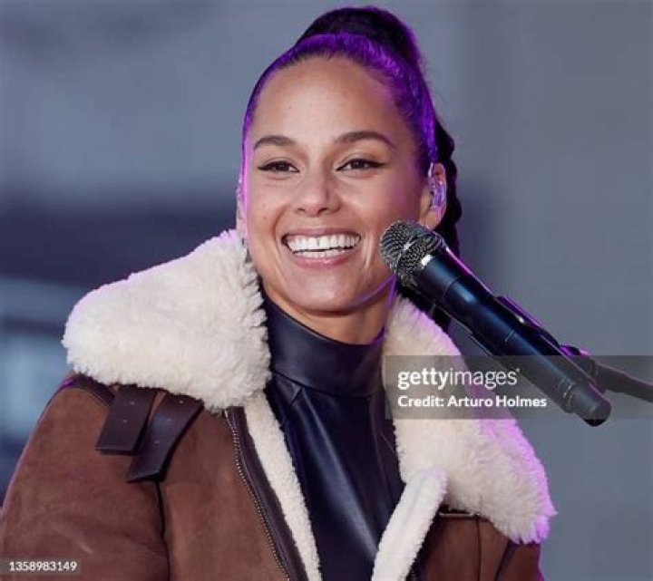 Alicia Keys At The 2009 Academy Awards