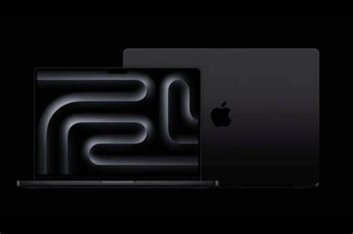 Apple Unveils The New MacBook Pro on October 27, 2016 (Courtesy of Twitter)