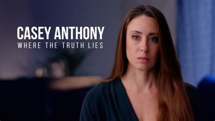 Casey Anthony walks out of the the Orange County Jail after being released at 12:08 am July 17, 2011 in Orlando, Florida. Anthony was acquitted in the death of her daughter, Caylee. Casey Anthony released from jail in Florida, Orlando, United States - 17 Jul 2011