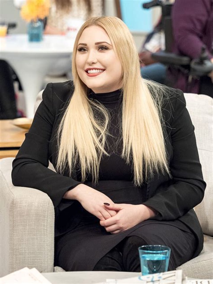 Hayley Hasselhoff smiling