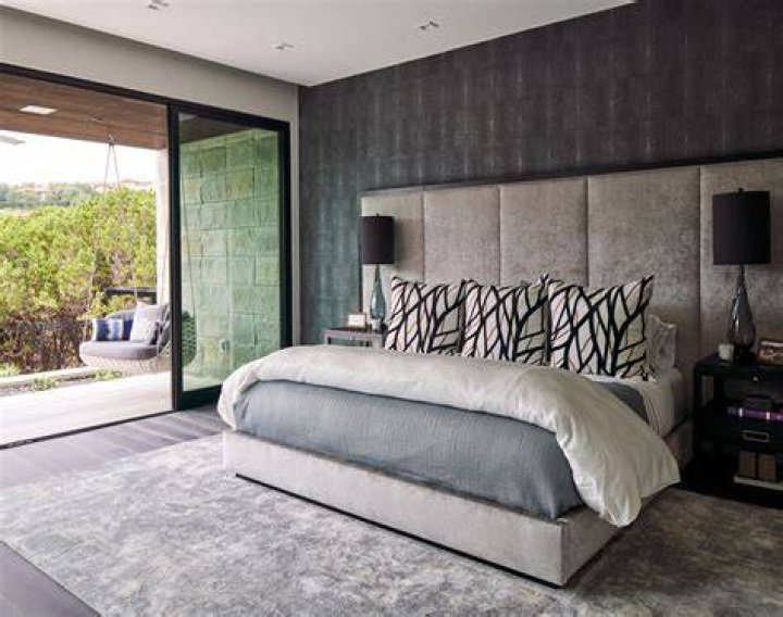 lori harvey bedroom pic
