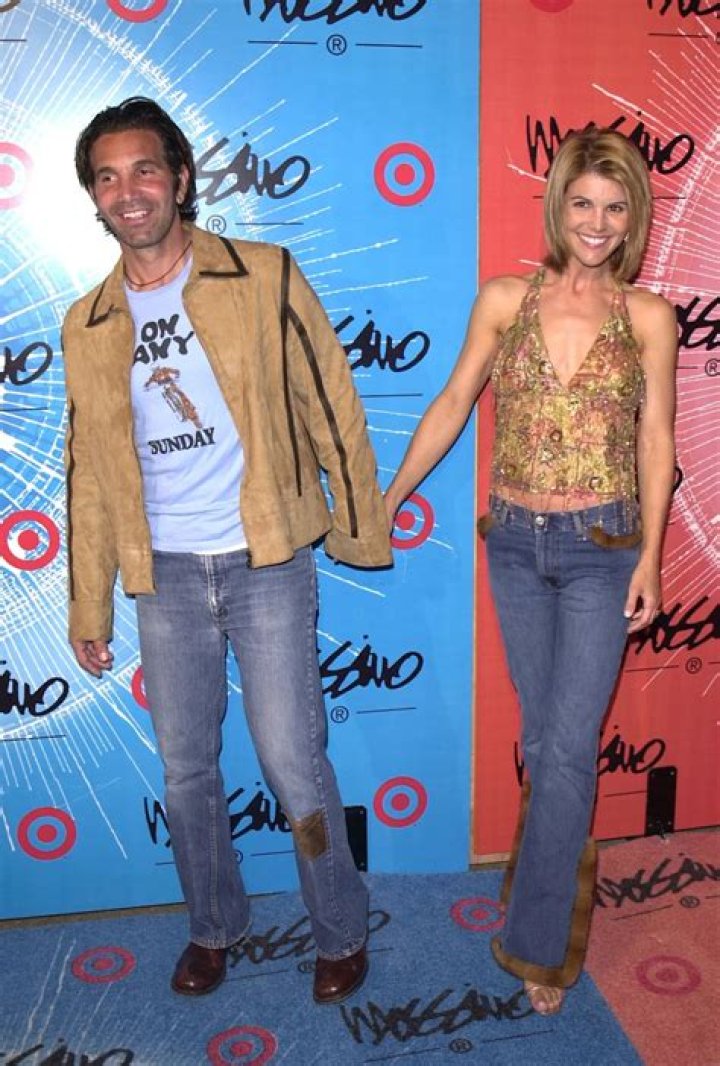 Lori Loughlin Walks With Mossimo Giannulli
