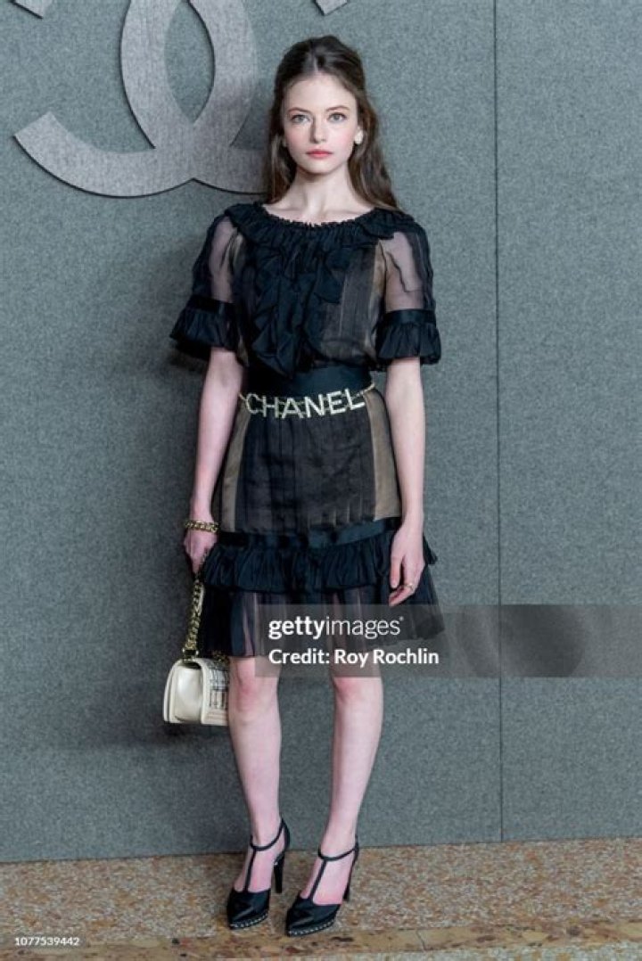 Mackenzie Foy attends the Chanel Metiers d'Art 2018/19 Show at the Metropolitan Museum of Art on Tuesday, Dec. 4, 2018, in New York. (Photo by Evan Agostini/Invision/AP)