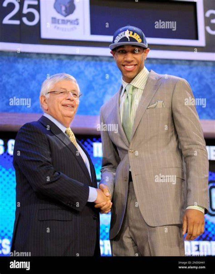 NBA Commissioner David Stern, left, presents Cleveland Cavaliers' LeBron James with the 2008-2009 MVP trophy before an Eastern Conference semifinal basketball game against the Atlanta Hawks Tuesday, May 5, 2009, in Cleveland. (AP Photo/Mark Duncan)