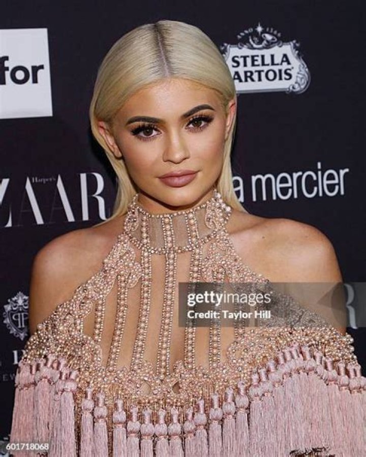 New York, NY - Kylie Jenner looks amazing as she exits the Ritz-Carlton Hotel with her daughter Stormi to attend Jean Paul Gaultier x The Webster Celebrate the Launch of &ldquo;Flower Collection&rdquo; this evening in New York City. Pictured: Kylie Jenner BACKGRID USA 2 MAY 2023 USA: +1 310 798 9111 / UK: +44 208 344 2007 / *UK Clients - Pictures Containing Children Please Pixelate Face Prior To Publication*