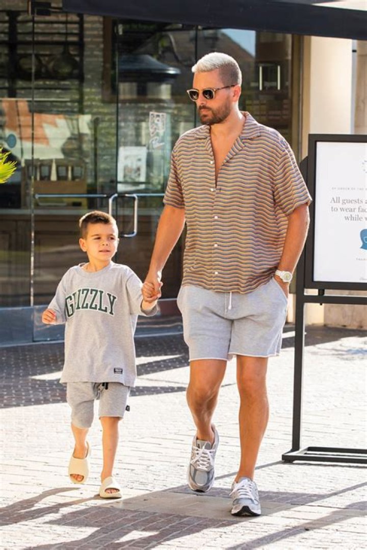 Scott Disick Carries Reign On His Shoulders