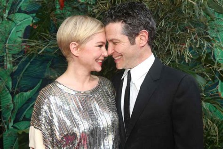 Thomas Kail, Michelle Williams. Thomas Kail, left, and Michelle Williams arrive at the 26th annual Screen Actors Guild Awards at the Shrine Auditorium & Expo Hall, in Los Angeles 26th Annual SAG Awards - Arrivals, Los Angeles, USA - 19 Jan 2020